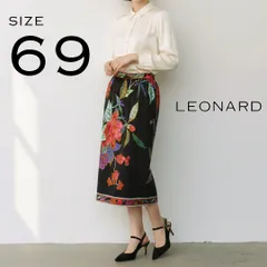 【特価】LEONARD レオナール 日本製 ヴィンテージ ウエストゴム 高級ウールシルク 花柄スカート W69(M) 黒ブラック 【古着】【中古】【送料無料】のサムネイル