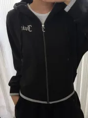 JUICY COUTURE ジューシークチュール ブラック フードジップアップ Mのサムネイル