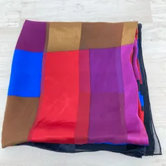 美品 Yves Saint Laurent foulards イヴサンローラン スカーフ/ストール マルチカラー チェック柄/ボーダー レディース[ON01455]のサムネイル