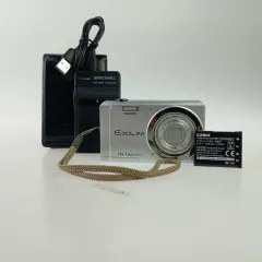 Casio EXILIM EX-ZS6 Silver デジタルビデオカメラ /のサムネイル