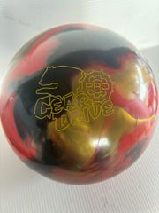 レア/新品/15ポンド3オンス】 トラック 716C ボウリングボール - メルカリ