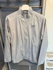 ARC'TERYX アークテリクス ソラノ ジャケット M サイズ ライトグレーのサムネイル