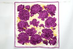 エルメス 大判 スカーフ 117cm Les Pivoines 芍薬 シルク100% 花柄
