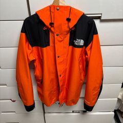 MONCLER マウンテンパーカー オレンジ Ksさん専用 - メルカリ