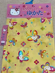 【訳あり　未使用品】ハローキティ浴衣　120サイズ　仕立て上がり　女の子用浴衣　黄色　ハローキティ柄　蝶々柄　花柄　日本製　900266のサムネイル