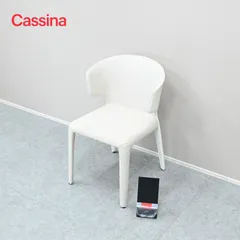 ☆展示極美品☆Cassina カッシーナ ダイニングチェア 367 HOLA オラ アームチェア 本革 ハンス・ウェッツスタイン 34万のサムネイル
