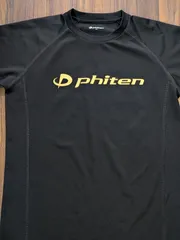 美品 phiten ファイテン ゲームシャツ ドライ Tシャツ S 黒 ゴールドのサムネイル