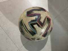 アディダス FIFA2020 サッカーボールのサムネイル