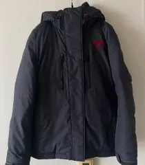GUESS ダックダウン ダウンのサムネイル