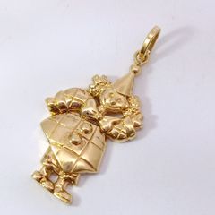 ウノアエレ 750 18金 ゴールド 女の子 デザイン ペンダントトップ　a ウノアエレ 750 18金 ゴールド 女の子 デザイン ペンダントトップ a