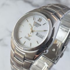 OH済 稼働品 CITIZEN シチズン 8210-S072981 自動巻き 10s シルバー文字盤 デイト 裏スケ OH済 稼働品 CITIZEN シチズン 8210-S072981 自動巻き 10s シルバー
