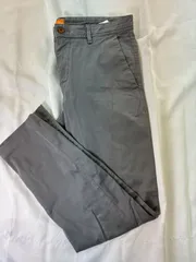 HUGO BOSS（ヒューゴボス）のカジュアルライン「BOSS ORANGE（ボス オレンジ）」のメンズ ストレッチコットンチノパンツ（トラウザー）ウエスト88cm 相当のサムネイル