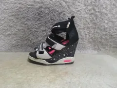 245 エゴイスト ウェッジ 厚底 サンダル スポーツ 中古 靴のサムネイル
