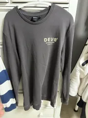 DEUS デウス スウェット Tシャツ チャコールのサムネイル
