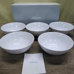 洋食器 Noritakeノリタケ ホワイト・サラダボール スープカップ ５点セット 箱入 未使用 長期間保管品 A049のサムネイル