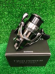 新品 シマノ 25TWINPOWER XD C3000HG ハンドルノブカスタム 新品 シマノ 25TWINPOWER XD C3000HG ハンドルノブカスタム - メルカリ