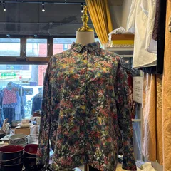 【東あずま店　併売品】　Modulation　LIBERTY リバティ　ブラウス シャツ トップス　レディース　blouse　shirt　Tops　ladies　総柄　長袖　お呼ばれ　デート　オフィスカジュアル　食事会のサムネイル