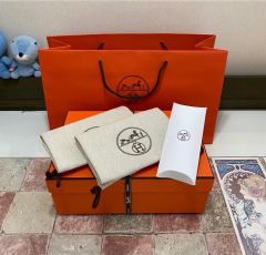 HERMESエルメス 空箱8点 保存袋5枚 計13点 まとめ売り - メルカリ