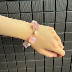淡水パール × ローズクォーツ スクエアカット ネックレス K10留具