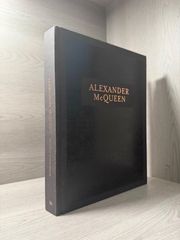 Alexander McQueen Savage Beauty アレキサンダー・マックイーン 回顧