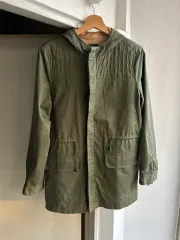 APC アーペーセー ミリタリー パーカのサムネイル