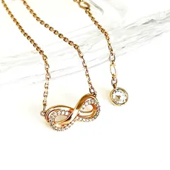 SWAROVSKI スワロフスキー　ネックレス　ハイパーボラ　インフィニティ　ゴールドカラーのサムネイル