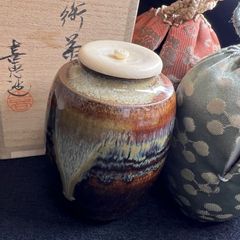 高取焼 肩衝茶入 喜恵作 共箱 仕覆付 段織花兎 剱先綴子 - メルカリ