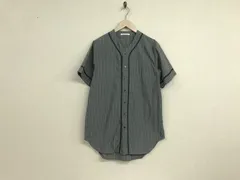 本物ディスカバードDISCOVEREDエステルコットンノーカラーストライプ柄半袖シャツメンズサーフワークアメカジミリタリービジネススーツモードゴルフドレスストリートスケーターグレー2M日本製のサムネイル