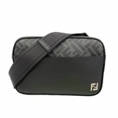 ★SALE【6gb1324】フェンディ ショルダーバッグ ズッカ PVC レザー ブラック シルバー金具【中古】メンズのサムネイル
