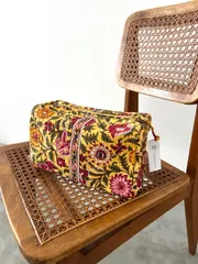 新入荷！anokhiポーチ／yellow largeのサムネイル