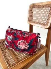新入荷！anokhi ポーチ／red largeのサムネイル