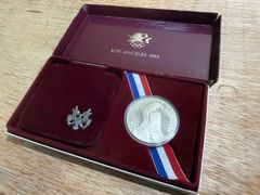 1984年 ロサンゼルス五輪 記念銀貨 1ドル硬貨 ケース付 - メルカリ