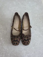 LANVIN ランバン ヒョウ柄 レオパード スウェード MARY JANE メリージェーン パンプスのサムネイル