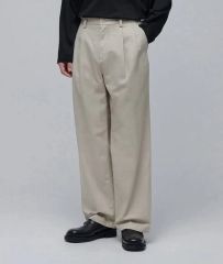 JUHA 2TUCK WIDE EASY PANTS 常田大希愛用ブランド - メルカリ