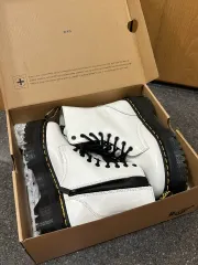 (新品) DR. MARTENS ドクターマーチン ジェイドン 白 230のサムネイル