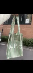 A.P.C. アーペーセー リサイクリング エコバッグのサムネイル