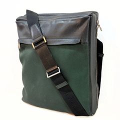 美品 ルイヴィトン ヴィクトール ショルダーバッグ タイガ グリーン