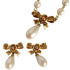 美品 INGEBORG インゲボルグ パール調 リボン ネックレス ピアス セット ホワイト ゴールドカラー レディース 古着 中古 USEDのサムネイル