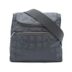 CHANEL（シャネル）ニュートラベルライン バックパック リュックサック ブラック ナイロン ココマーク A15958 ヴィンテージ レディース 【中古】のサムネイル