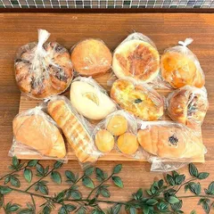 焼きたてパン詰め合わせ60サイズ★冷凍パン★ロスパン【11個】のサムネイル
