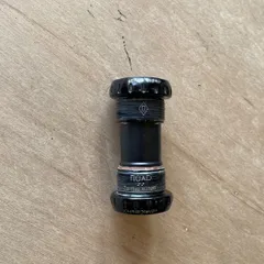 CHRIS KING クリスキング ThreadFit 24 BB ボトムブラケット ブラック BSA/ROADのサムネイル