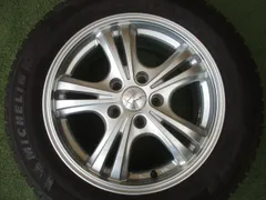 【中古】　送料込み　WB　205/60R16　スタッドレスタイヤ4本SET 90系ノア　VOXY　プリウスα　ジューク　マツダ3　RPステップワゴンのサムネイル