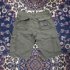 アルファインダストリー in Japan ミリタリー パッチ カーゴ ハーフパンツのサムネイル