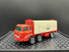 トミカ 三菱ふそうウイングルーフ 日清食品仕様 コマーシャルカー