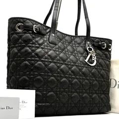 良品 クリスチャンディオール Christian Dior カナージュ パナレア トートバッグ キルティング チャーム レザー ブラック 黒 肩掛け A4収納 大容量 夏休み 帰省 お盆 敬老の日 シルバーウィーク 秋 ハロウィン ギフト プレゼントのサムネイル