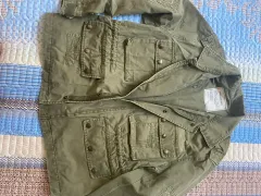 ZADIG&VOLTAIRE マウンテンパーカー ジャケット カーキ色のサムネイル