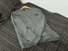patagonia パタゴニア スウェット グレーのサムネイル
