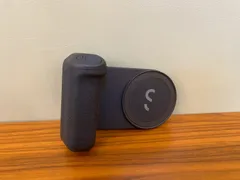 MagSafe対応 カメラグリップ スマートフォングリップ シャッターボタン付き ブラックのサムネイル