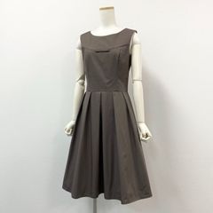 12d5 《美品》 NINA RICCI ニナリッチ 2S-T0035-C0952 反転ロゴ 刺繍