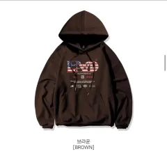 イオイエ WHO Tシャツ ブラウンのサムネイル
